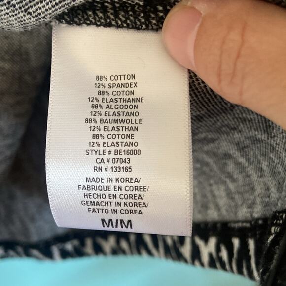 eri + ali cheetah top - Picture 3 of 4